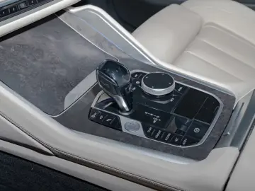 BMW X6 xDrive 30d M-Sport PANO AHK HUD 360  LASER