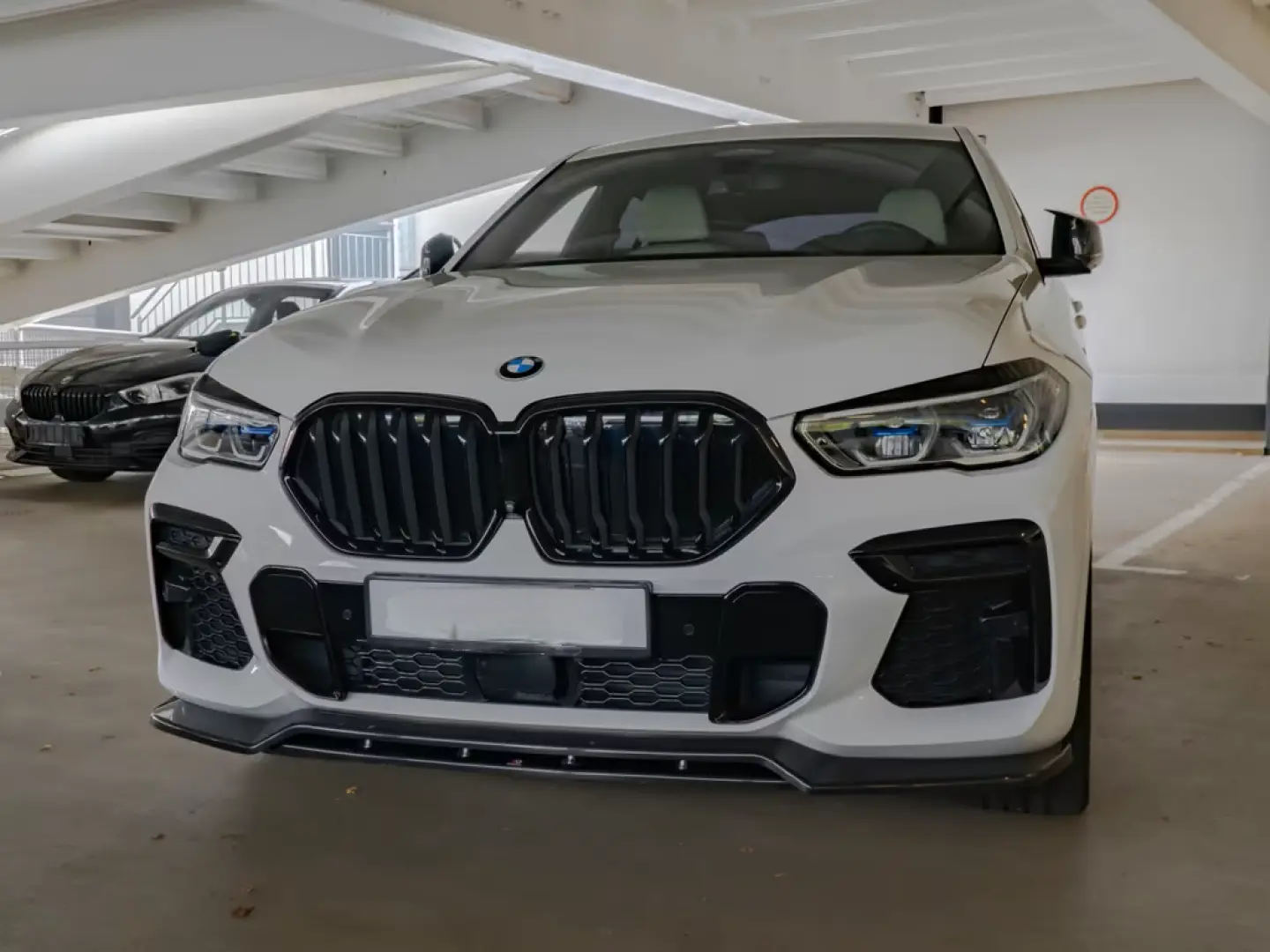 BMW X6 xDrive 30d M-Sport PANO AHK HUD 360  LASER