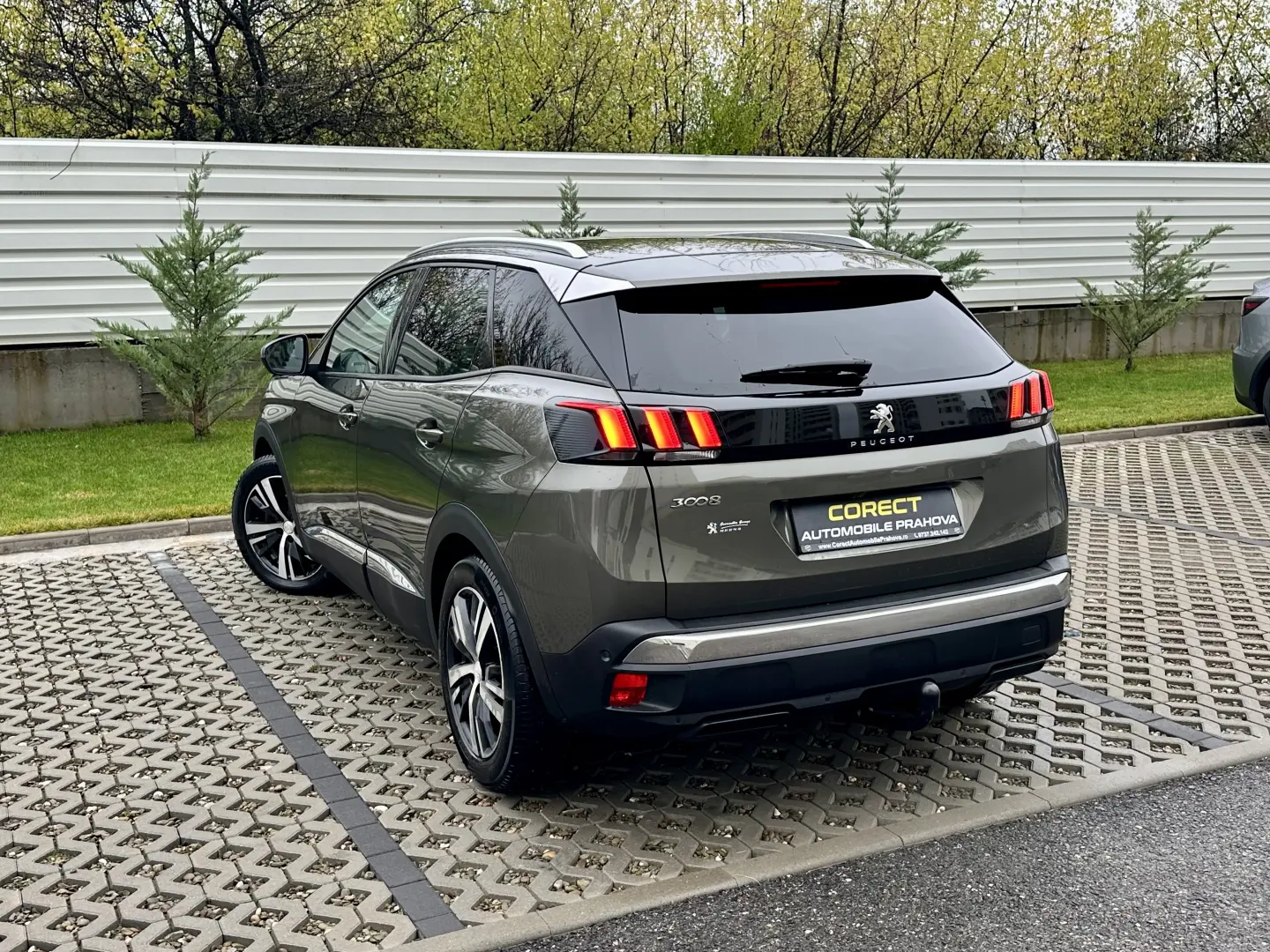 Peugeot 3008  Efectuat conversie  distribuție garantie rate