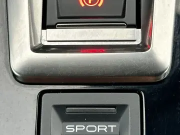 Peugeot 3008  Efectuat conversie  distribuție garantie rate