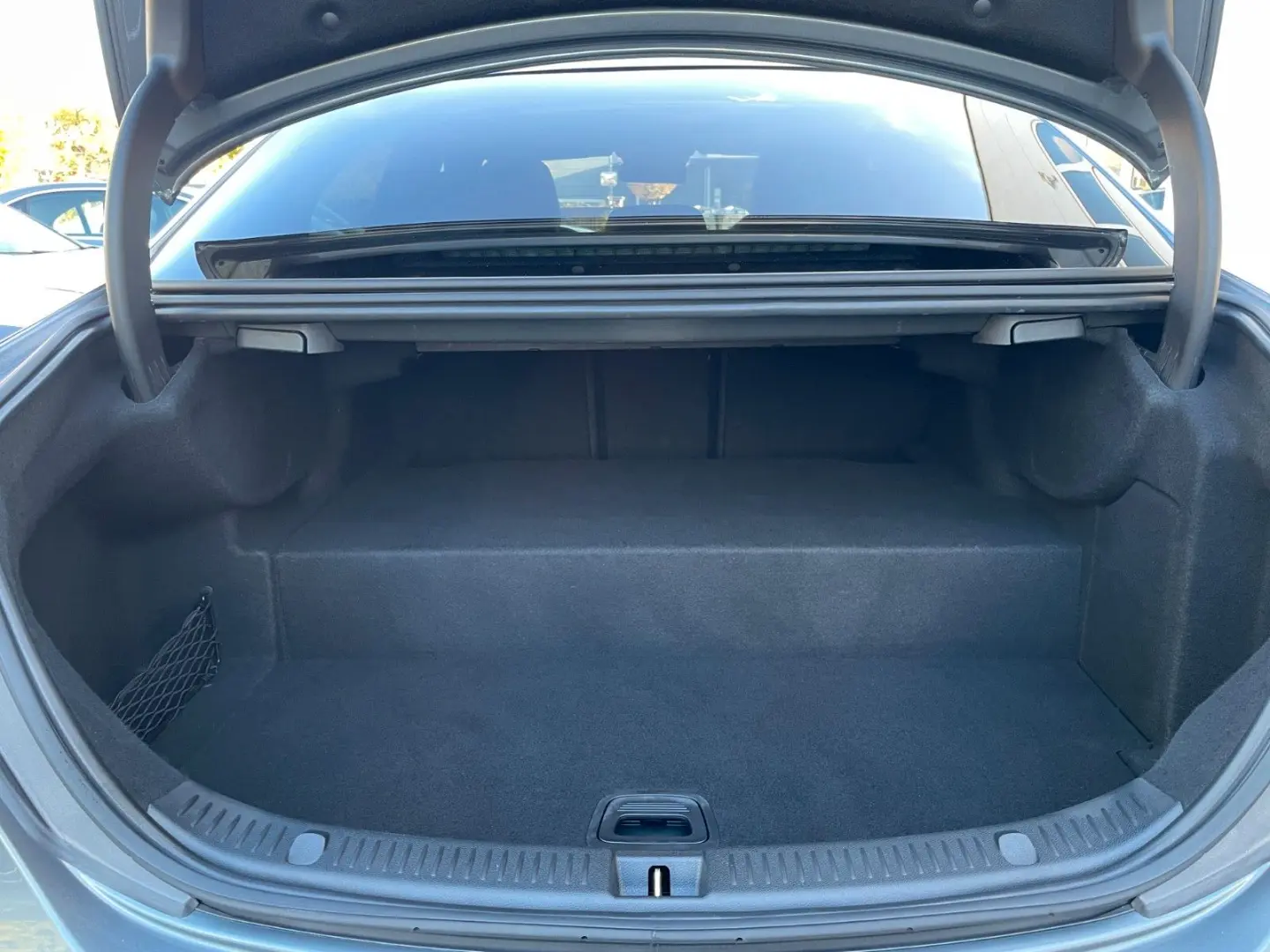 MERCEDES BENZ E 300de Lim AMG LINE