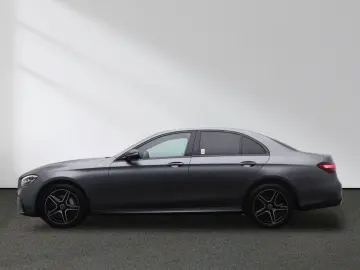 Mercedes Benz E 300 de AMG line