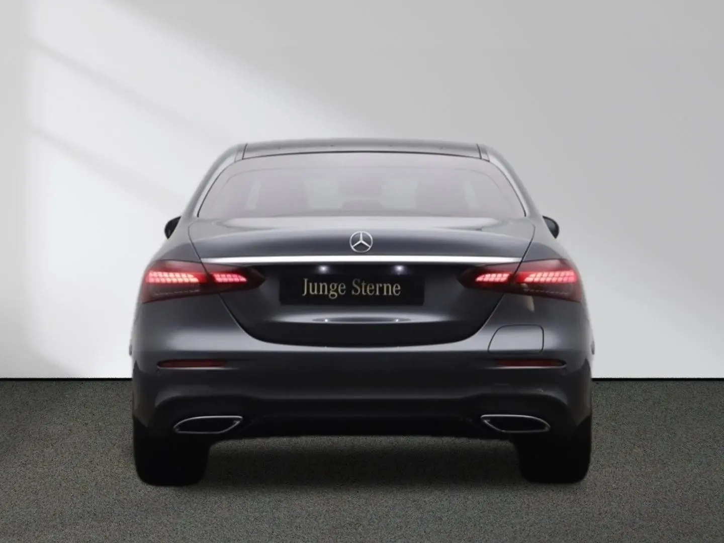 Mercedes Benz E 300 de AMG line