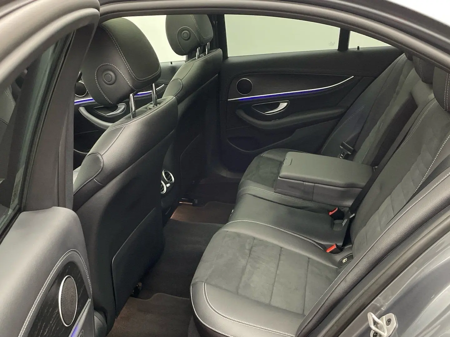 Mercedes Benz E 300 de AMG line