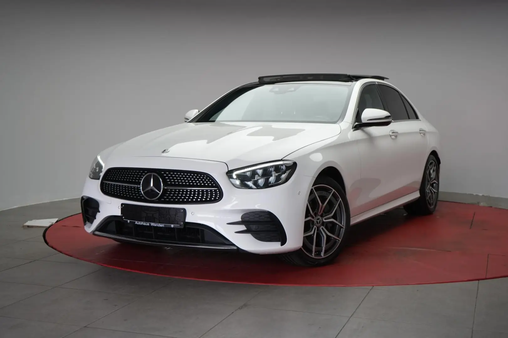 MERCEDES BENZ E 300 d  9G-Tronic AMG LINE