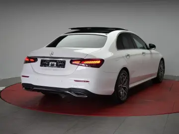 MERCEDES BENZ E 300 d  9G-Tronic AMG LINE