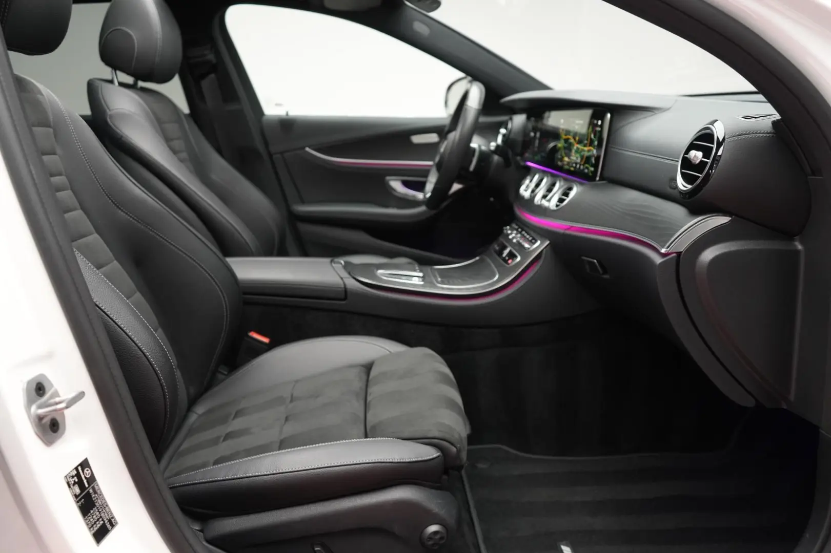 MERCEDES BENZ E 300 d  9G-Tronic AMG LINE