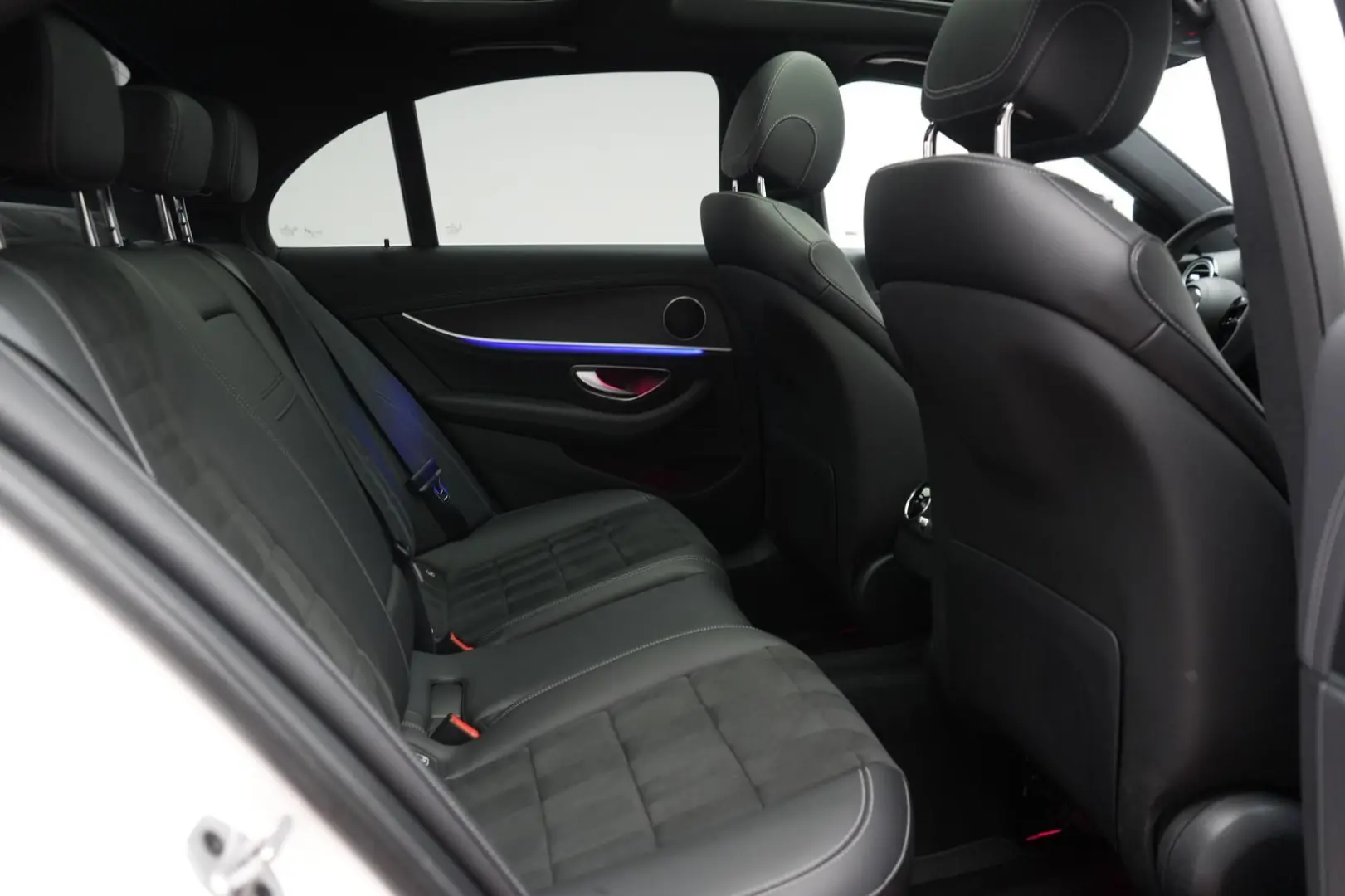 MERCEDES BENZ E 300 d  9G-Tronic AMG LINE