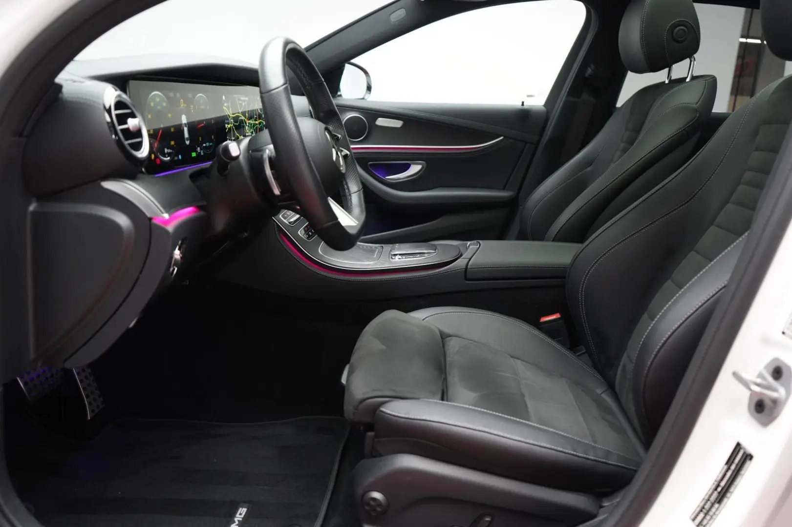 MERCEDES BENZ E 300 d  9G-Tronic AMG LINE