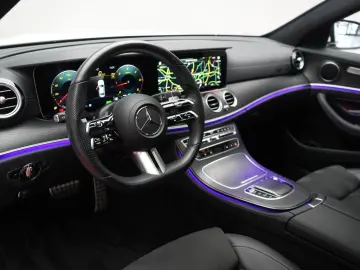 MERCEDES BENZ E 300 d  9G-Tronic AMG LINE