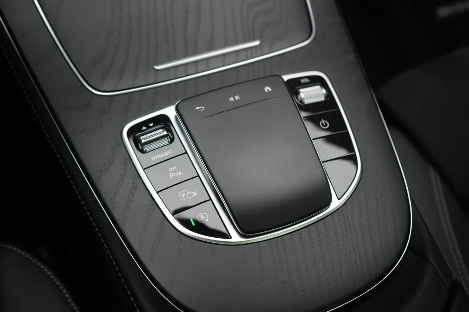 MERCEDES BENZ E 300 d  9G-Tronic AMG LINE