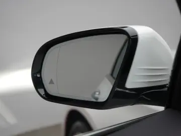 MERCEDES BENZ E 300 d  9G-Tronic AMG LINE