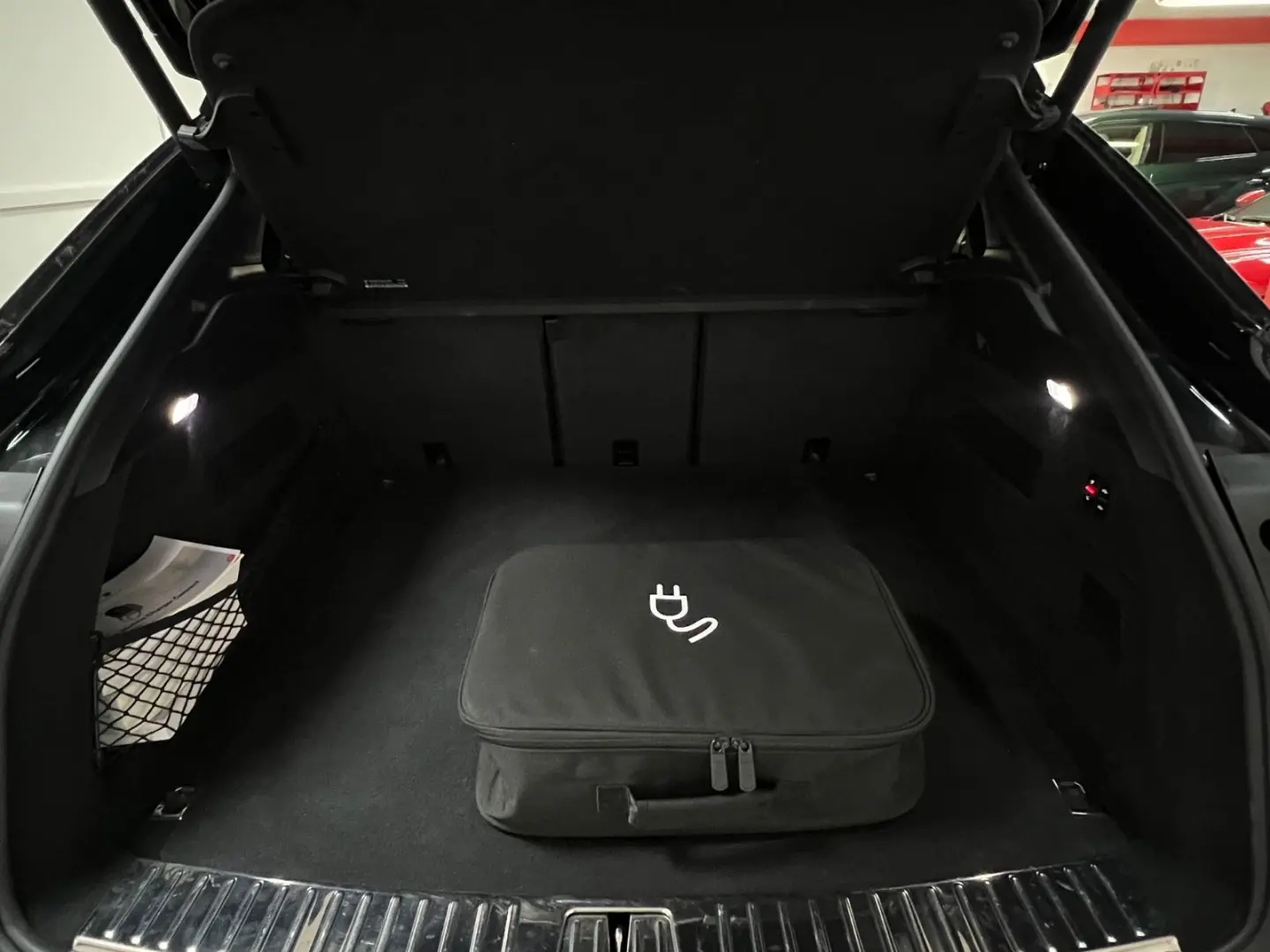 Porsche Cayenne Coupe E-Hybrid Platinum Edition