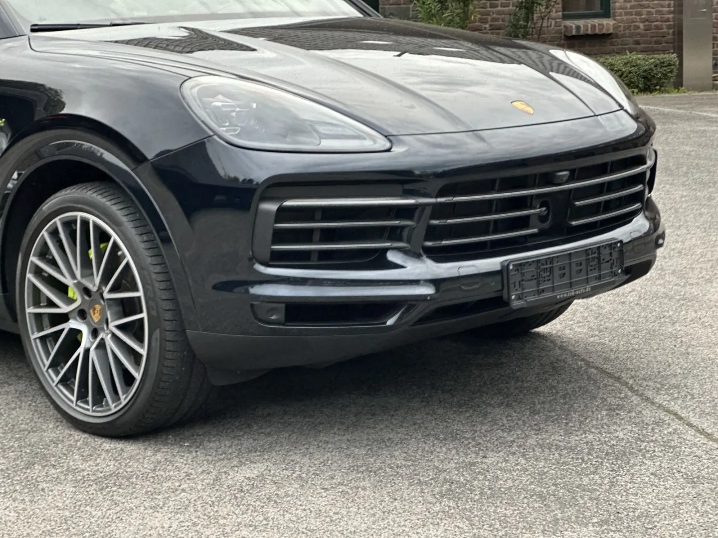 Porsche Cayenne E-Hybrid Coupe Platinum Edition