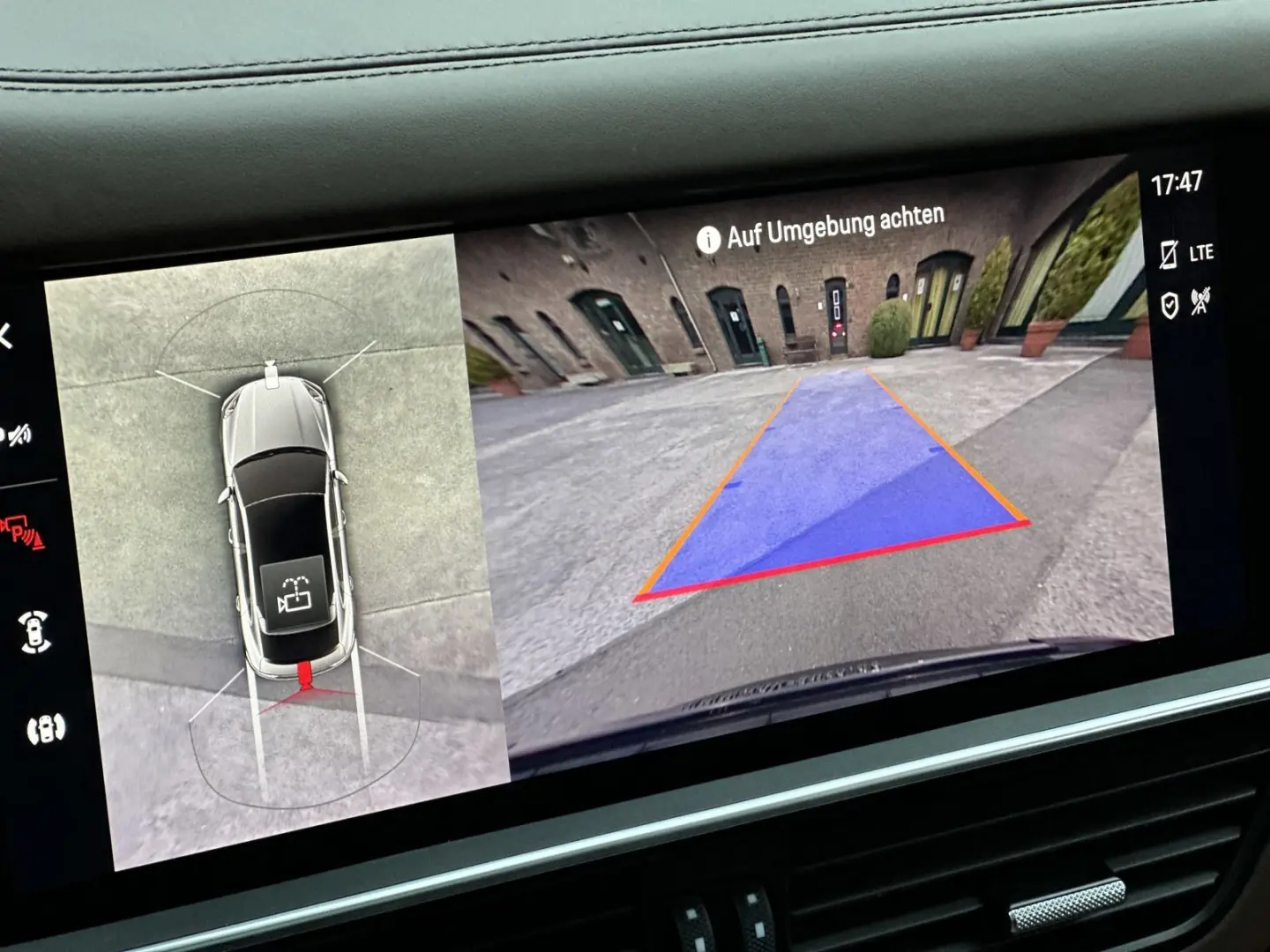 Porsche Cayenne E-Hybrid Coupe Platinum Edition