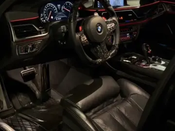 BMW 730