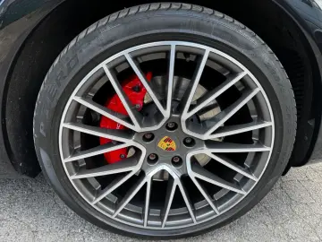 Porsche Cayenne Coupe GTS
