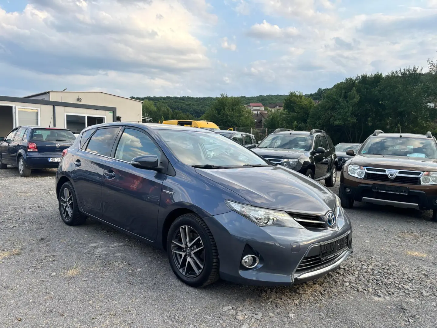 Toyota Auris 1.8 Hybrid Rate si Garantie