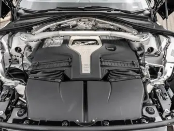 ASTON MARTIN DBX Jet Black Onyx Black