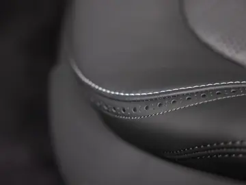 ASTON MARTIN DBX - Xenon Grey