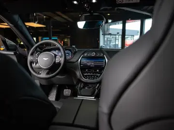 ASTON MARTIN DBX - Xenon Grey