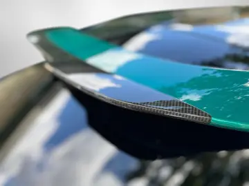 ASTON MARTIN DBX 707