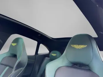 ASTON MARTIN DBX 707