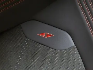 BENTLEY Bentayga V8 S  NAIM Carbon Styling