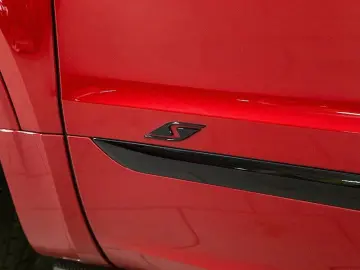 BENTLEY Bentayga V8 S  NAIM Carbon Styling