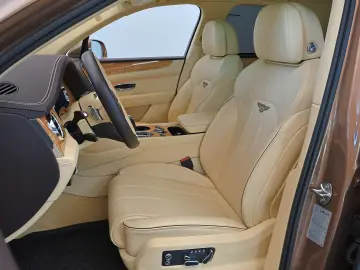 BENTLEY Bentayga Azure