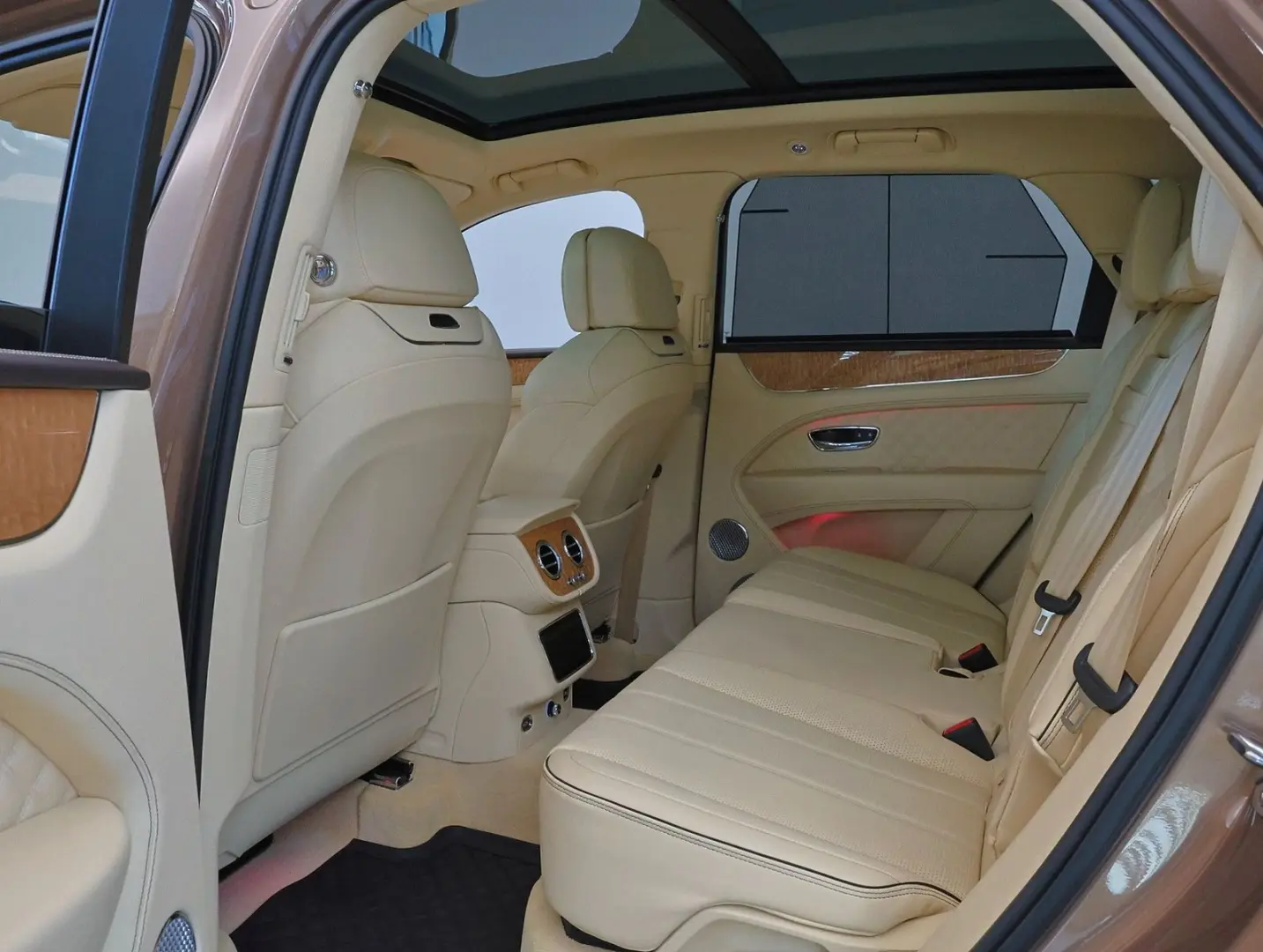 BENTLEY Bentayga Azure