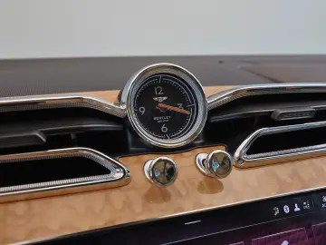 BENTLEY Bentayga Azure