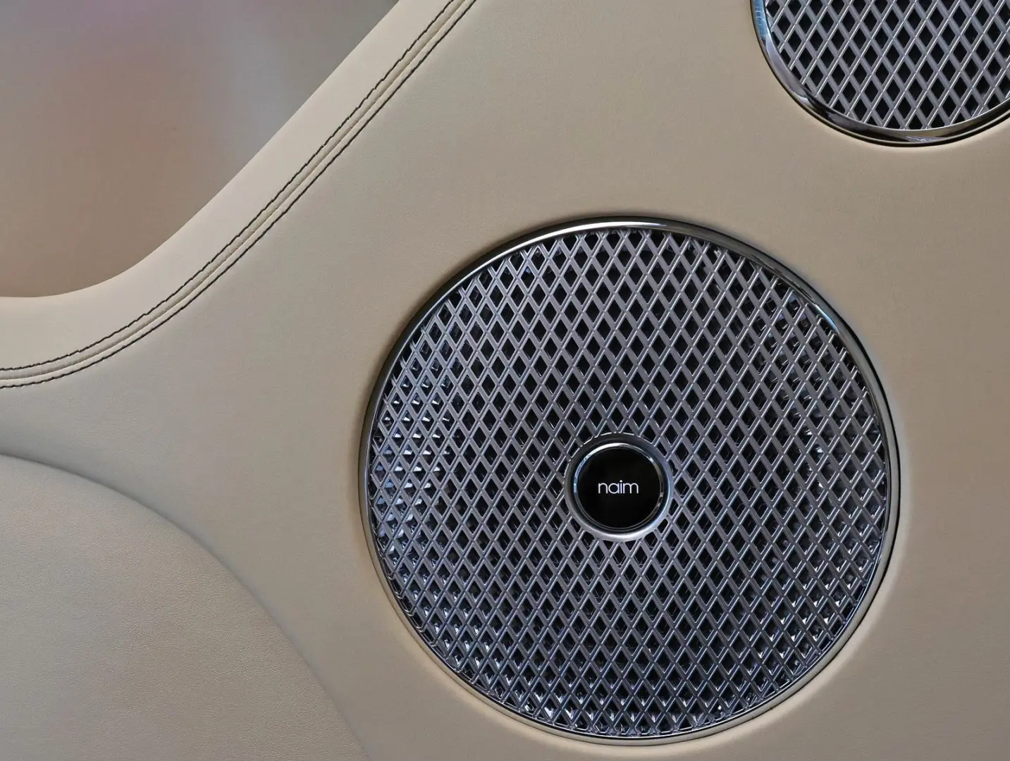 BENTLEY Bentayga Azure