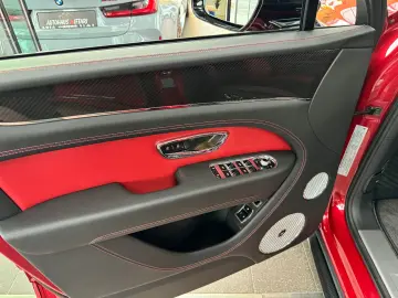 BENTLEY Bentayga V8 S NAIM