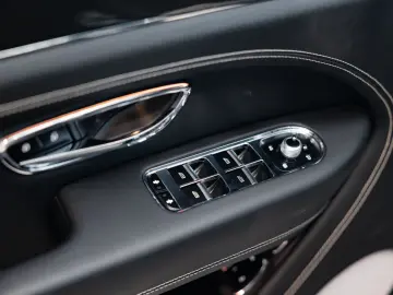 BENTLEY Bentayga V8 S