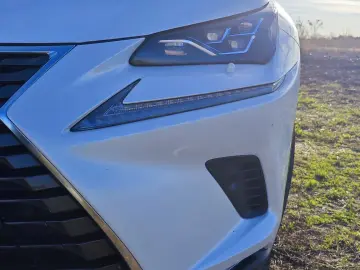 Lexus NX 300