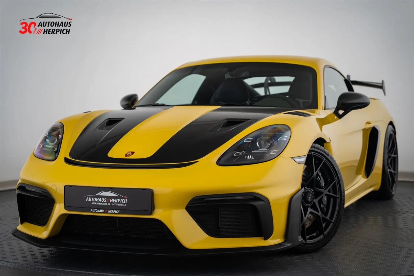 Porsche Cayman GT4RS CS