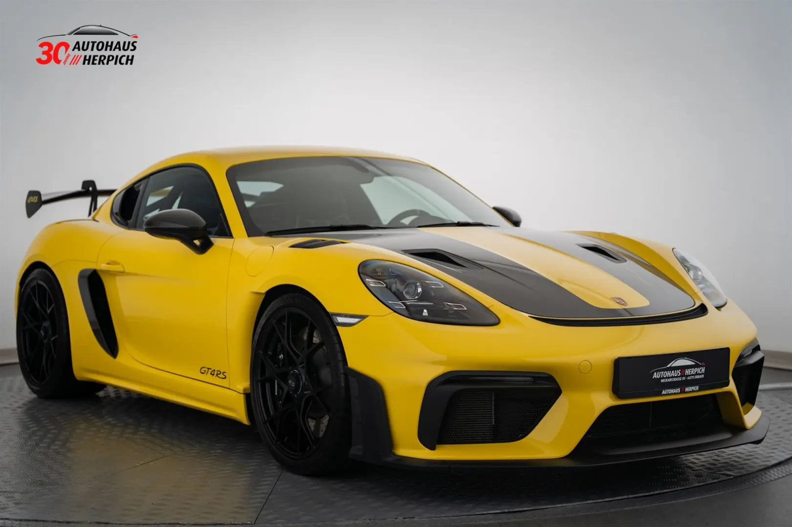 Porsche Cayman GT4RS CS