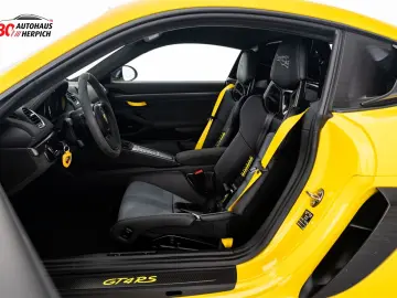 Porsche Cayman GT4RS CS