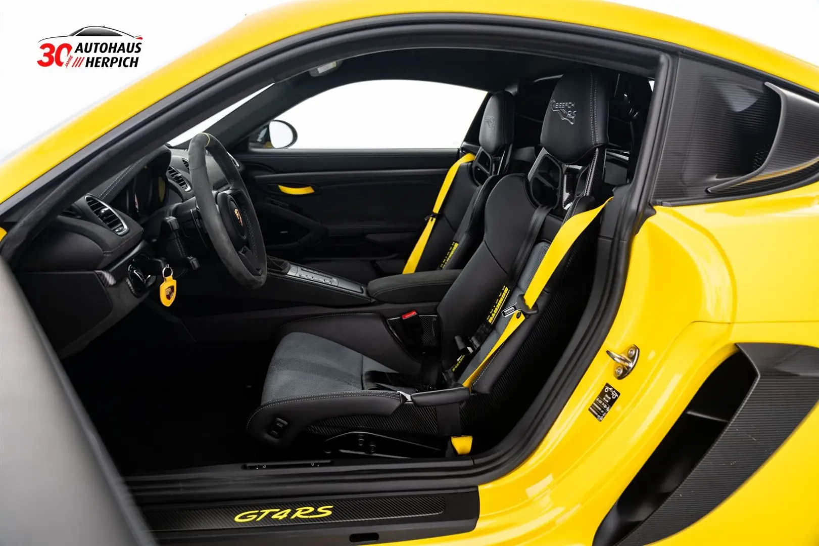 Porsche Cayman GT4RS CS