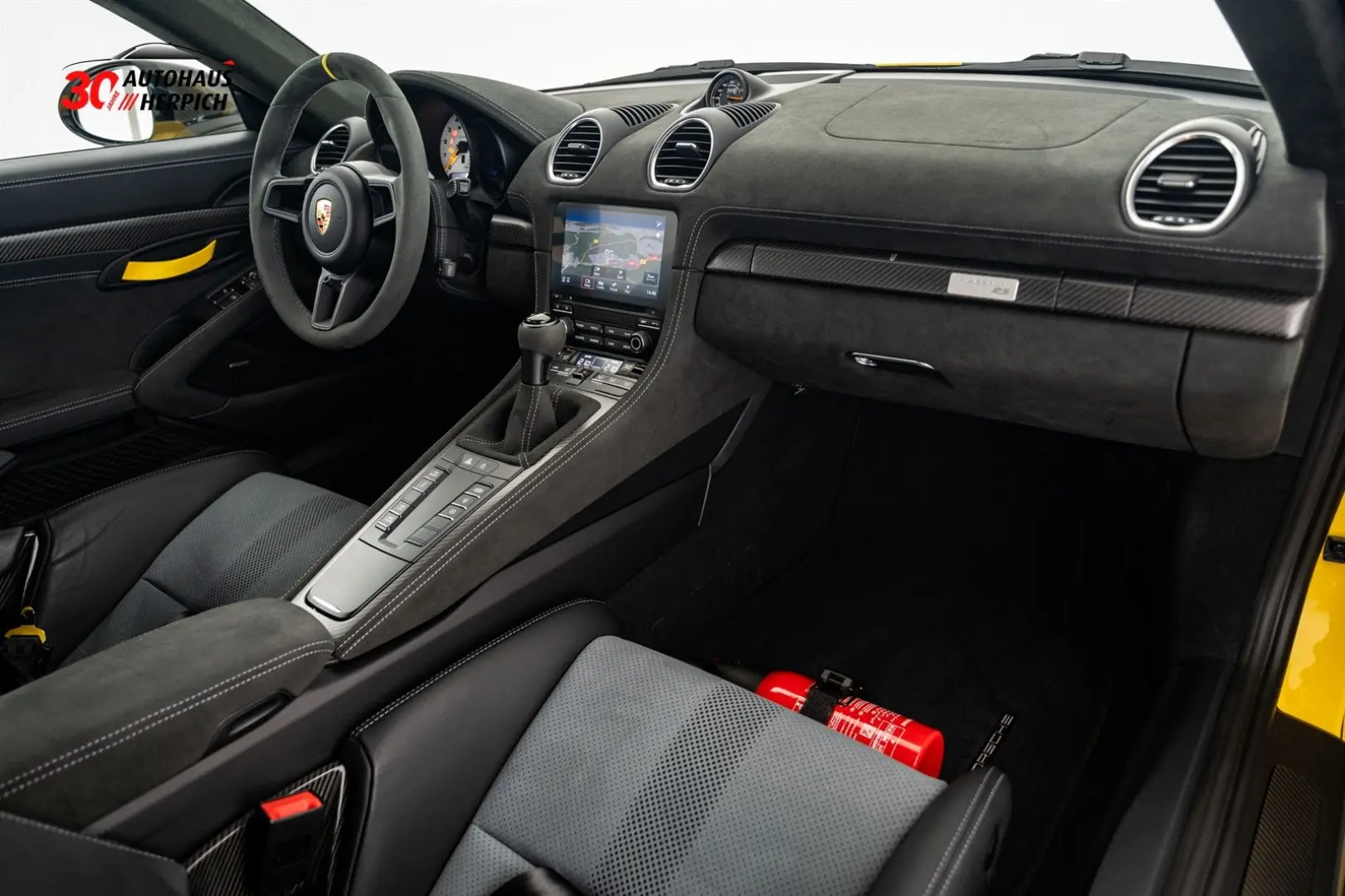 Porsche Cayman GT4RS CS