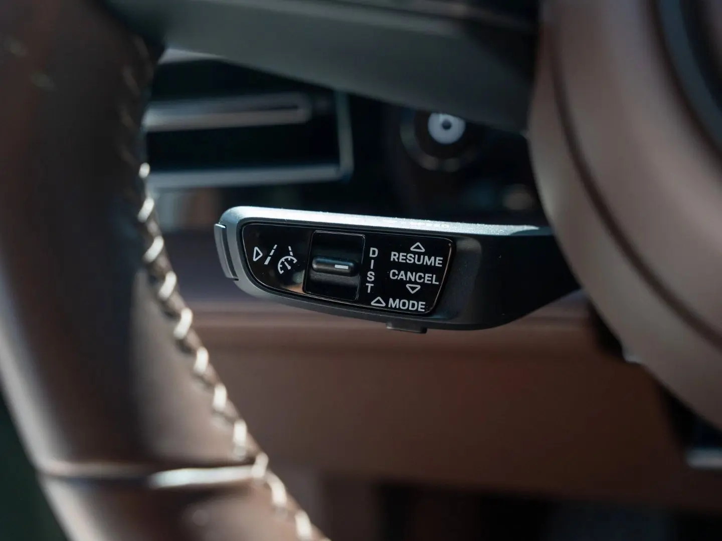 Porsche Taycan 4S Cross