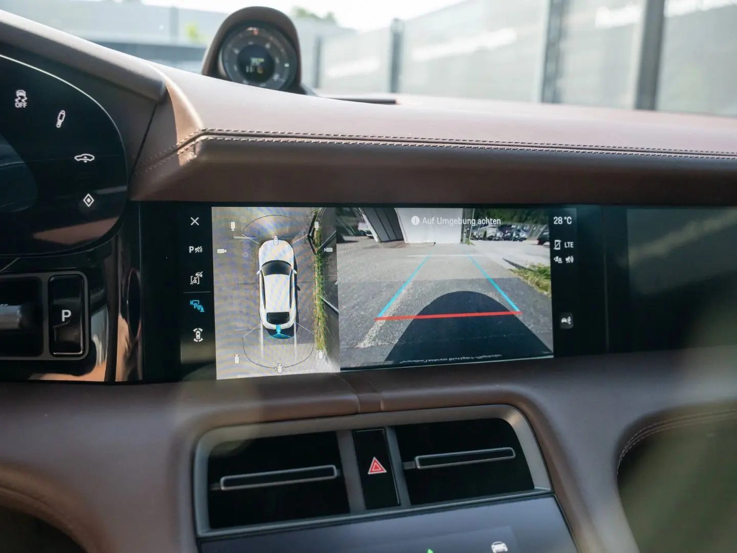 Porsche Taycan 4S Cross