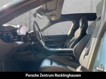 Porsche Taycan Turbo Cross