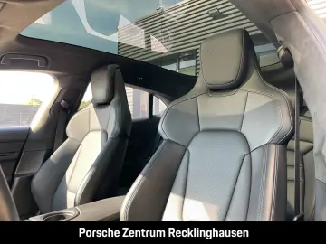 Porsche Taycan Turbo Cross