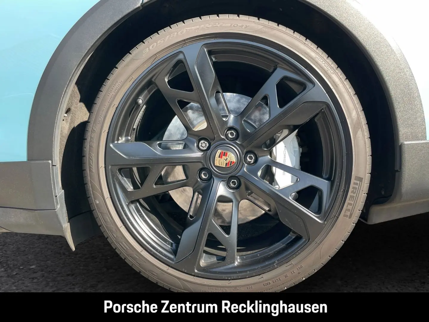 Porsche Taycan Turbo Cross