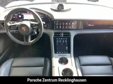 Porsche Taycan Turbo Cross