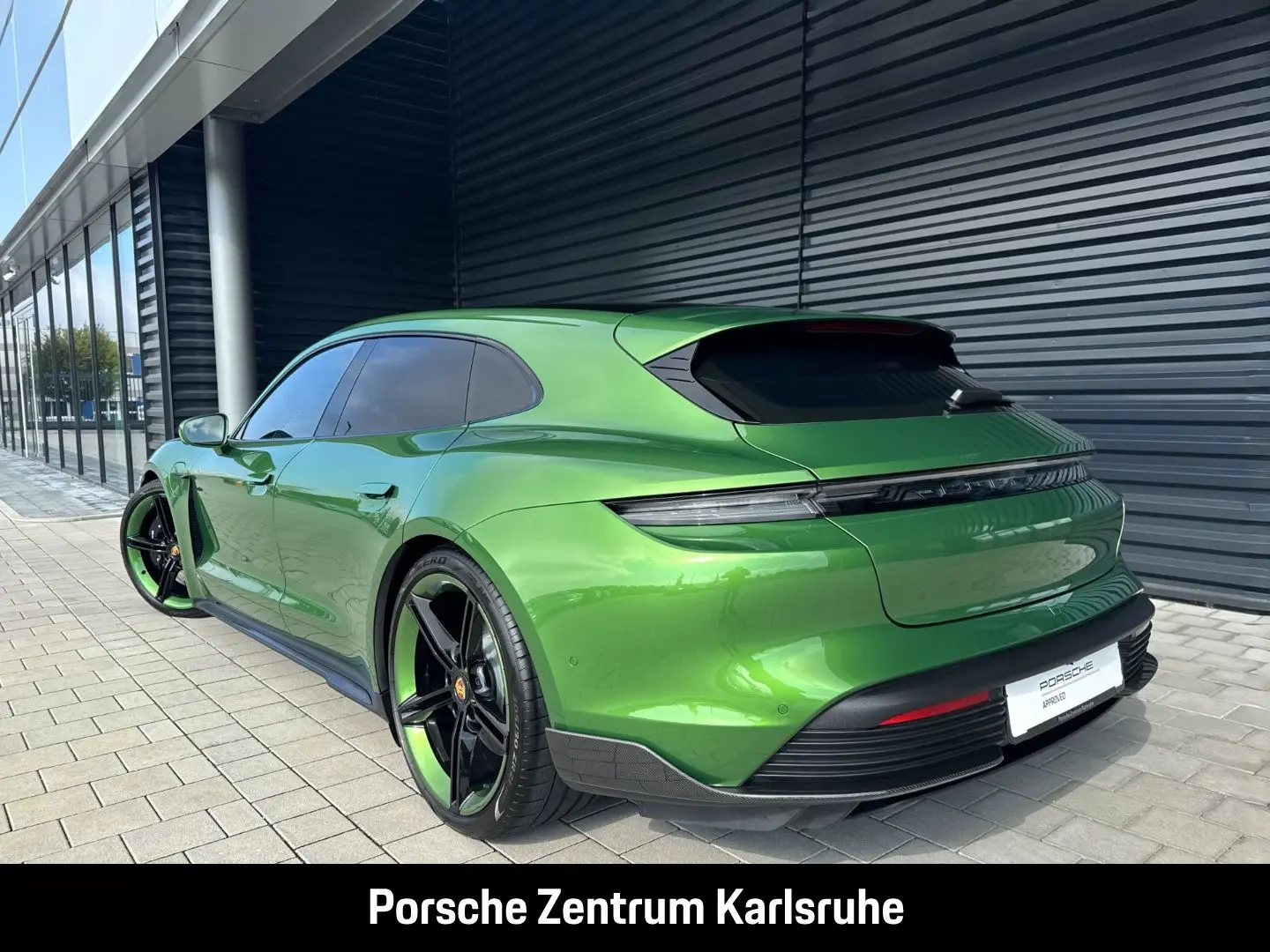 Porsche Taycan GTS Sport