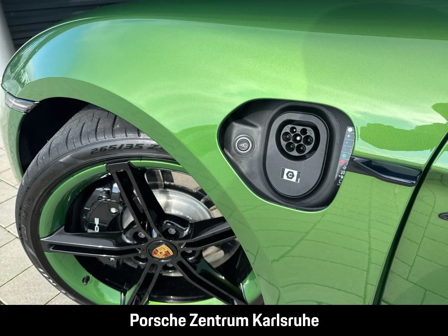 Porsche Taycan GTS Sport