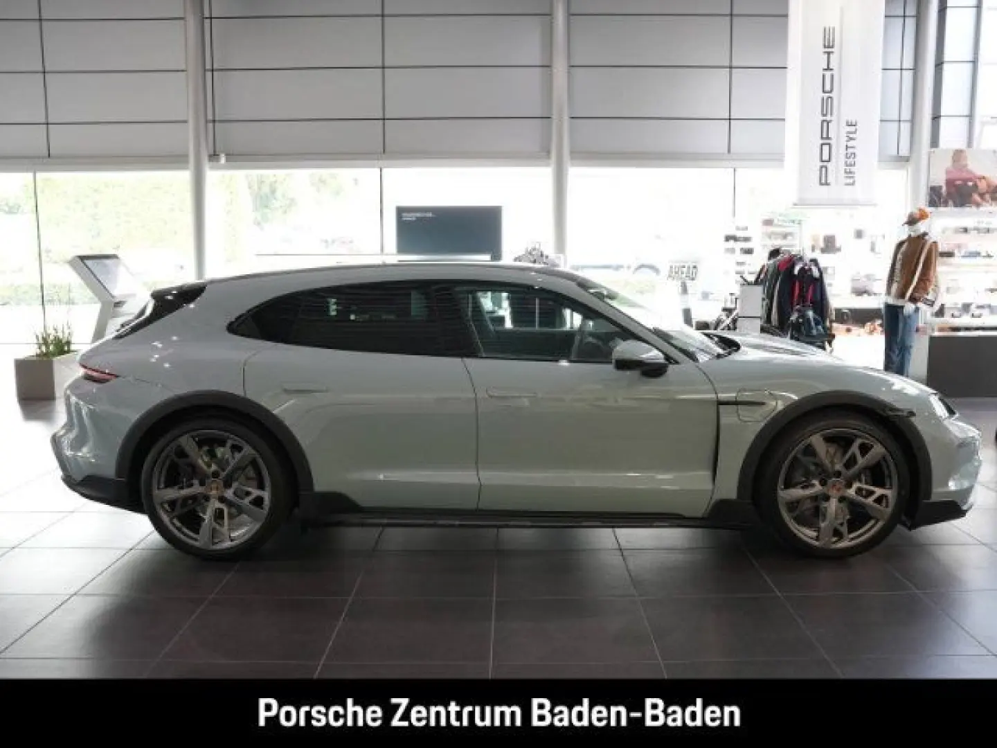 Porsche Taycan 4 Cross